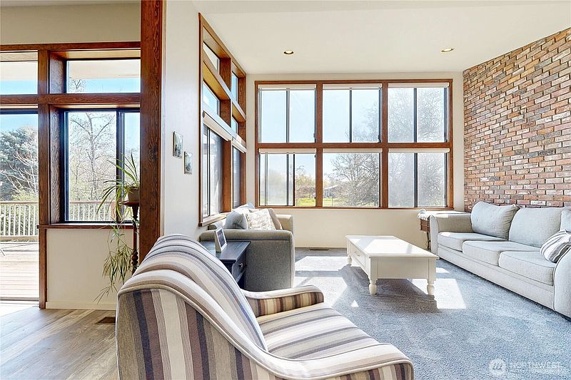 5th image of 457 Prospect Avenue