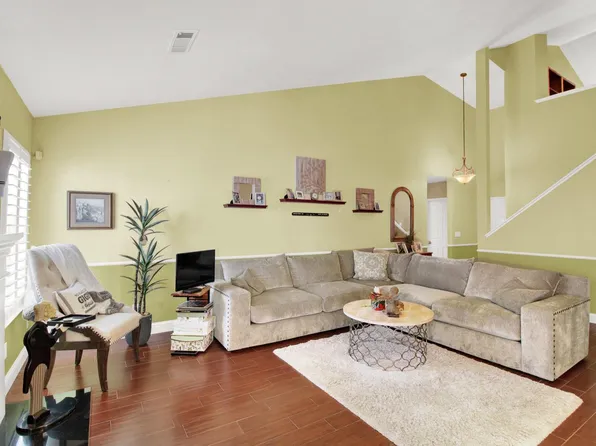 2340 Saint Lawrence Ln, Modesto, CA 95356