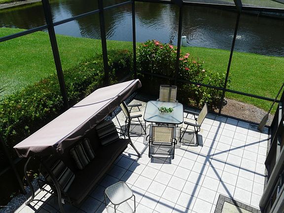 2nd image of 9950 Sawgrass Dr E