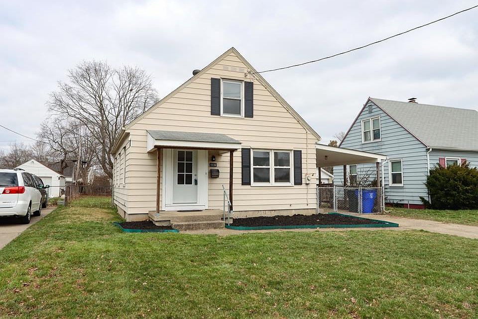 1st image of 1136 Saint Clair Ave