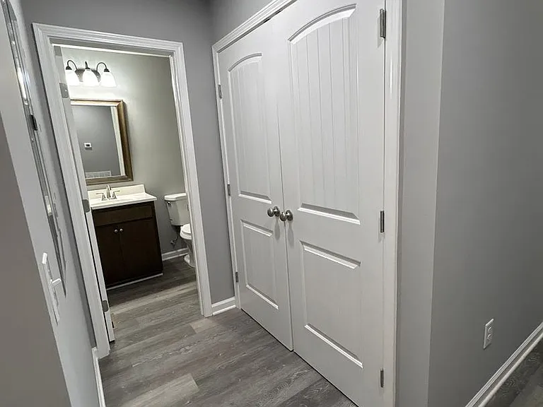 428 W Waggoner St — Photo 16