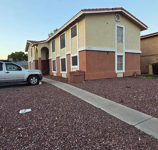 2920 E Cicero St #201 — Photo 15