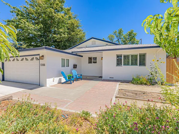 1306 Whittier Dr, Davis, CA 95618