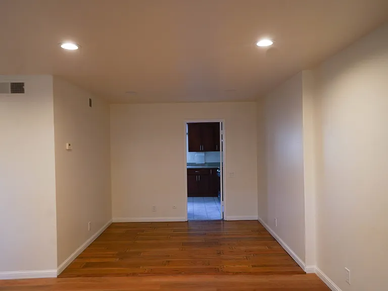 2396 Shoreside Ct — Photo 6