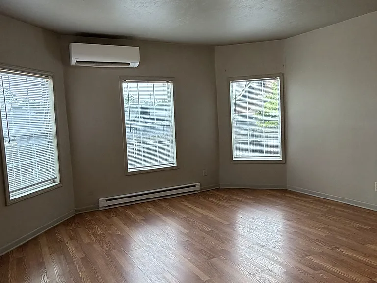 103 E Driscoll Dr #1 — Photo 7