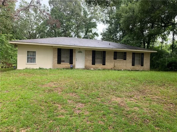 104 Lynn Rd, Pineville, LA 71360