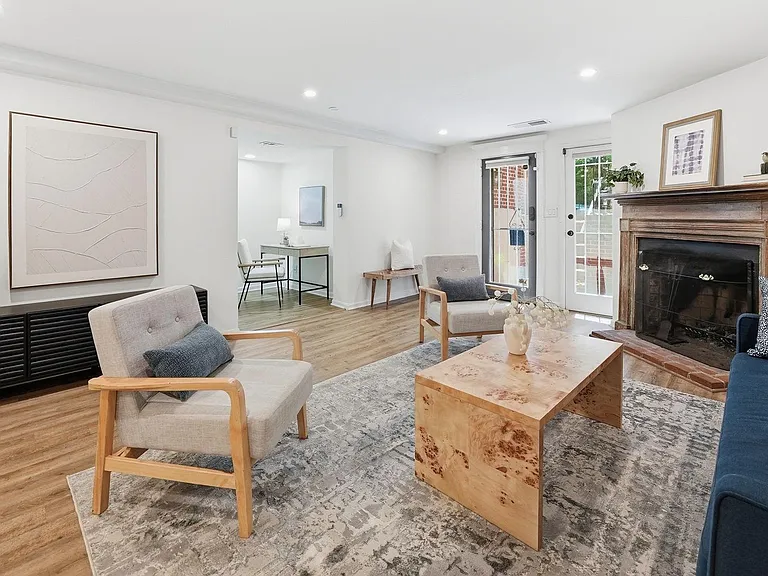 1200 E Capitol St NE #1 — Photo 4