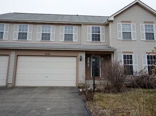 2110 Broadsmore Dr, Algonquin, IL 60102