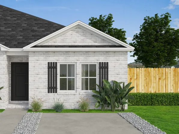 103 Dawg Ln, Crestview, FL 32536