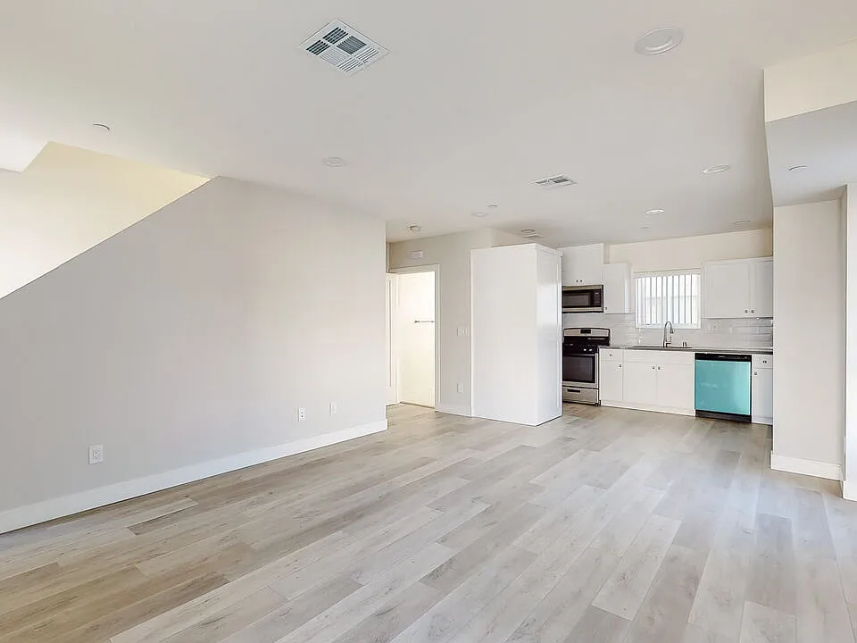 307 Rosemont Ave #1/2A