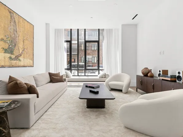 429 Kent Avenue TH8 image 1 of 23
