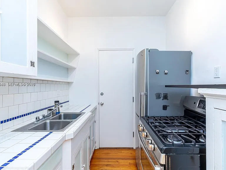 732 Euclid Ave #6 — Photo 6