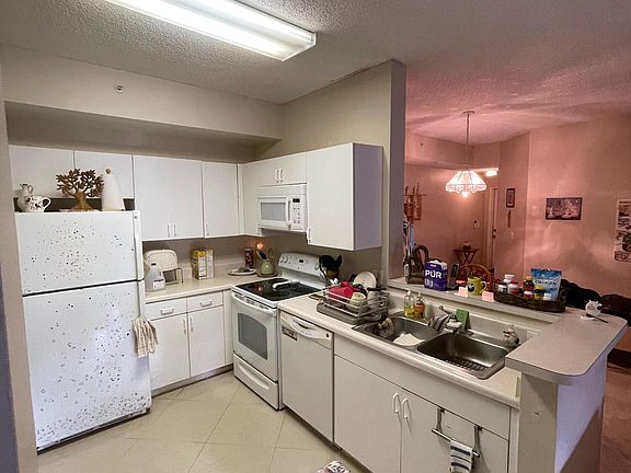 5th image of 6976 SW 39th St APT G205