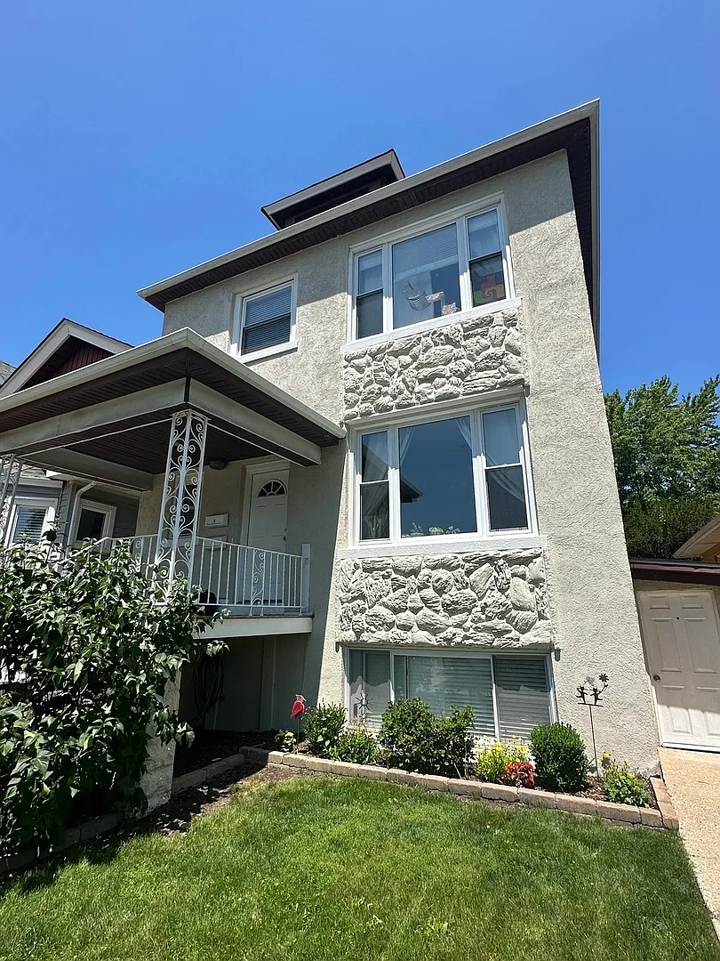 2 bed, 900 sqft, $2,500 — Photo 2