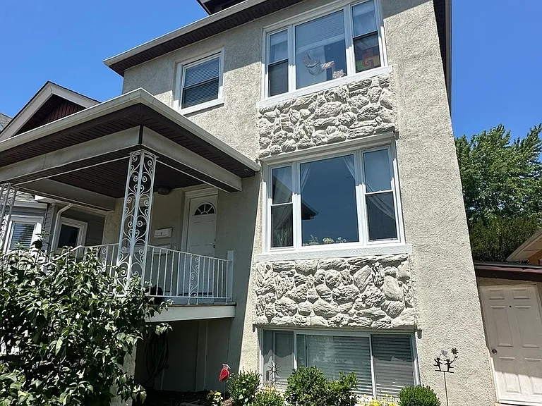 5110 W Byron St #1 — Photo 1
