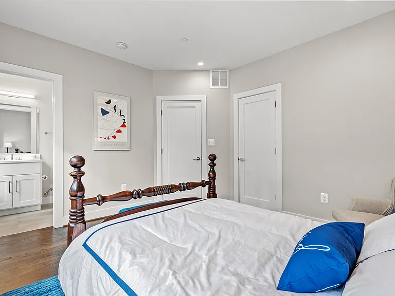 607 Slade Ct — Photo 11