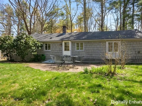 261 Central St, Rowley, MA 01969