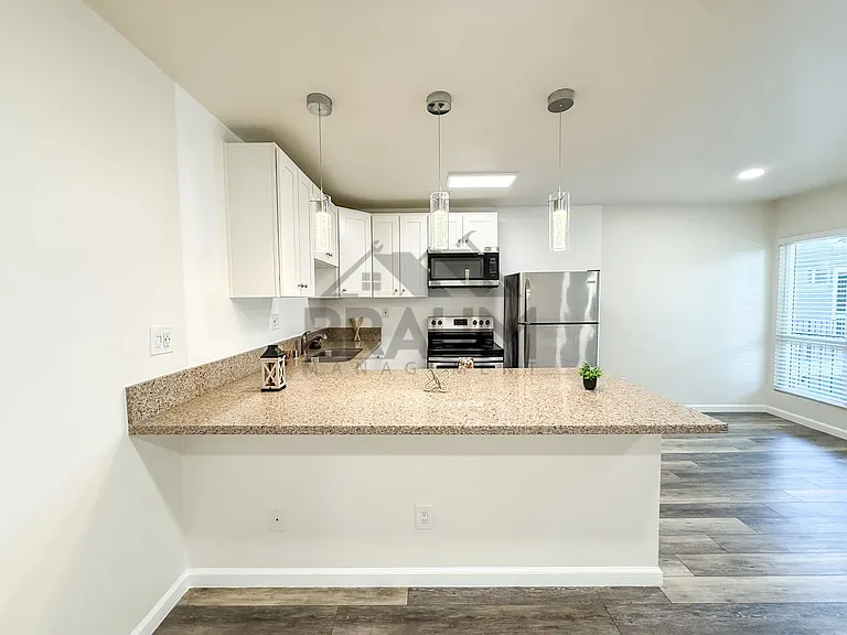 5611 FULCHER PROPERTY, LLC — Photo 24