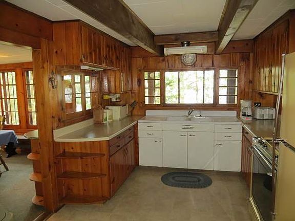 4th image of 8543 N Bo Di Lac Dr