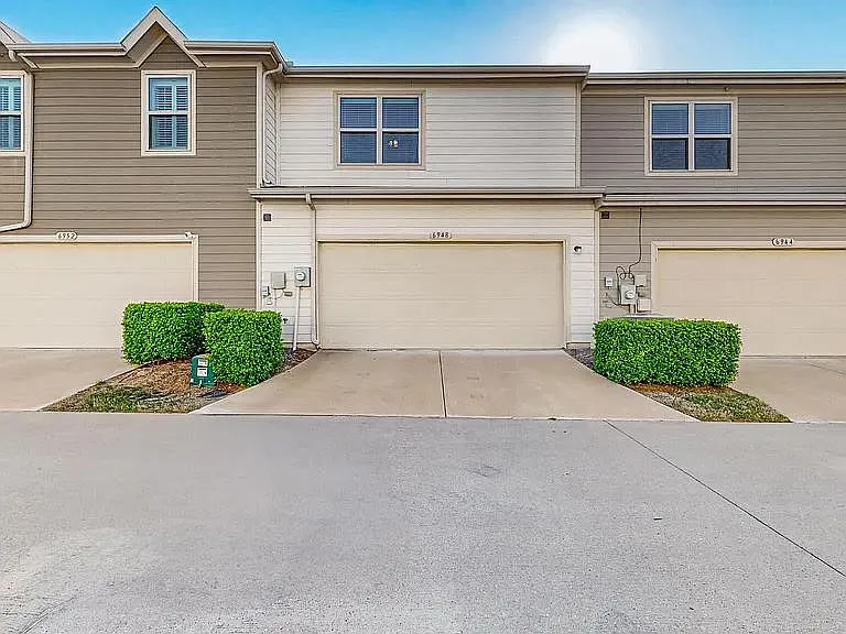 6948 Carrington Ln — Photo 7