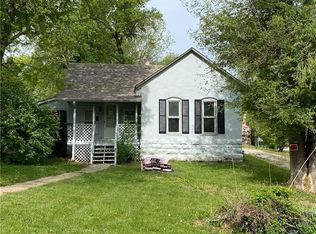 520 N Washington Ave, Warrensburg, MO 64093