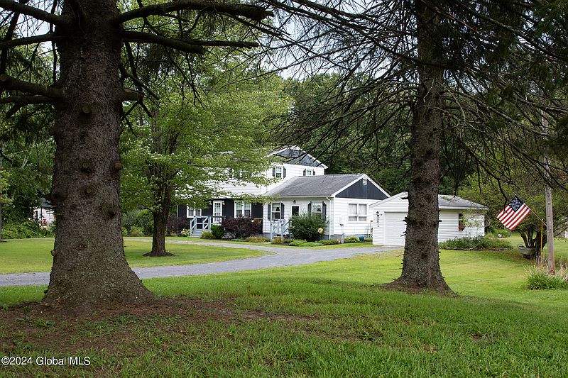3rd image of 57 Homestead Road
