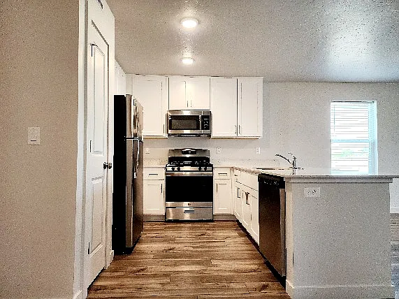 3 bed, 1474 sqft, $2,200 — Photo 3