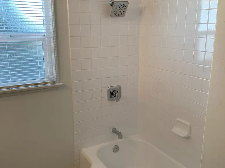 2156-2160 Earl Ave. Apts. — Photo 31