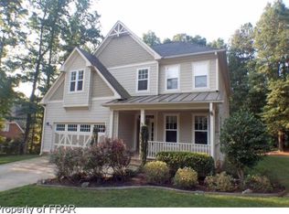 719 Creekside Dr, Sanford, NC 27330