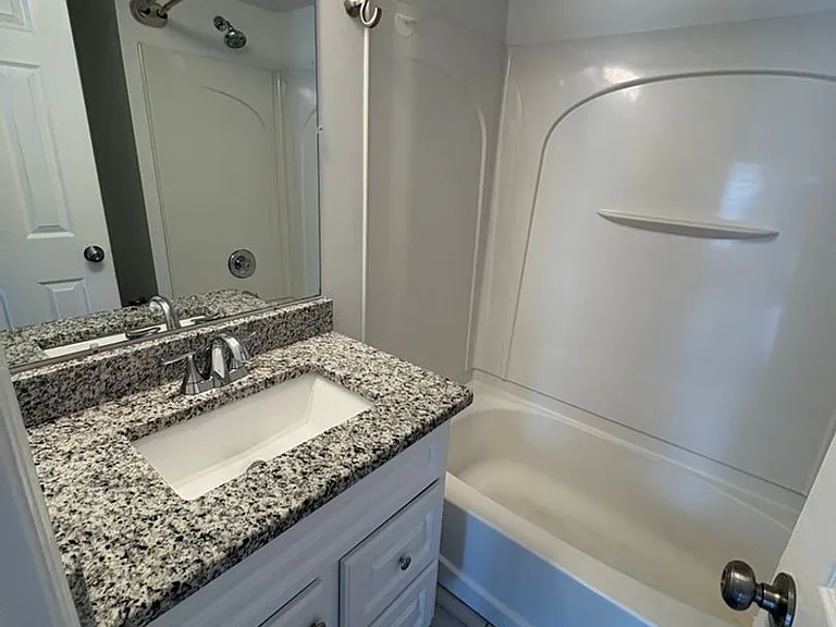2325 Elliston Pl — Photo 17