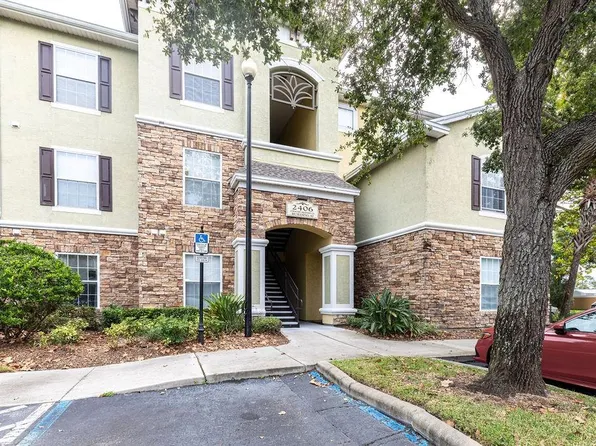 2406 Courtney Meadows Ct APT 303, Tampa, FL 33619
