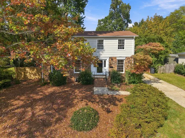 3026 Stratford Dr, Greensboro, NC 27408
