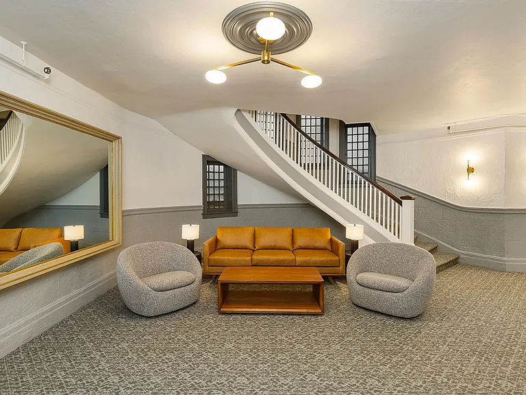 The New Carroll Apartments — Photo 15