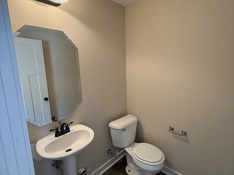 20478 Castle Ridge Rd — Photo 14