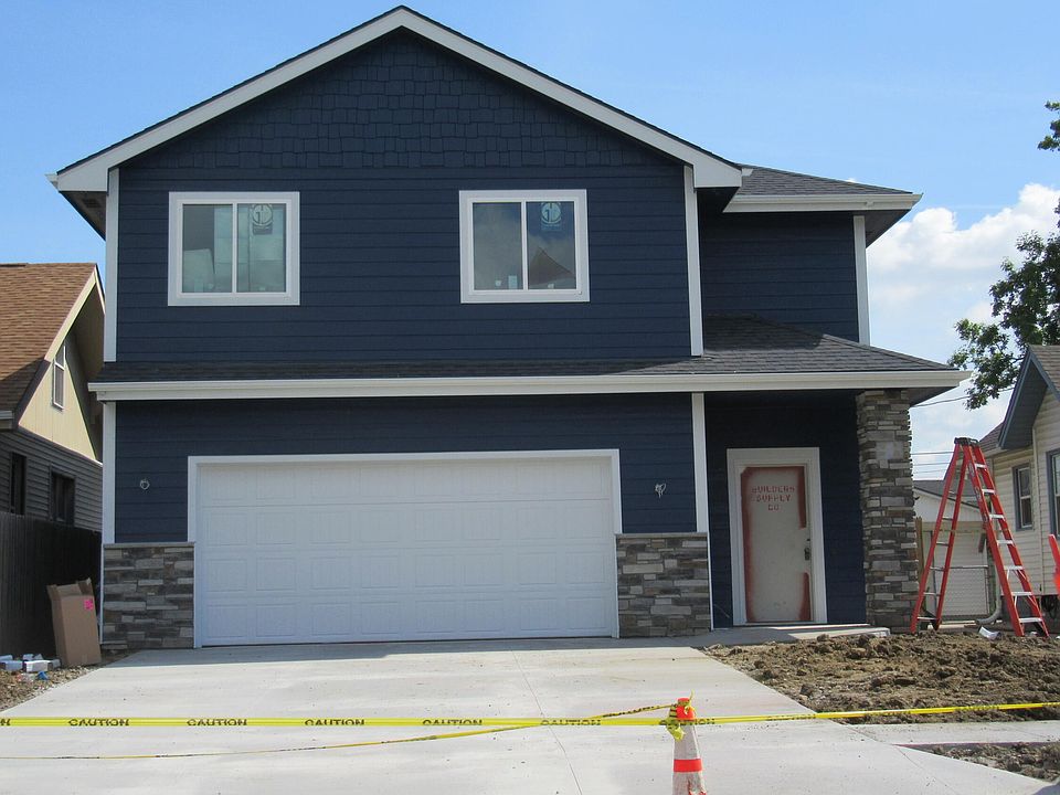 2nd image of 3133 Avenue B
