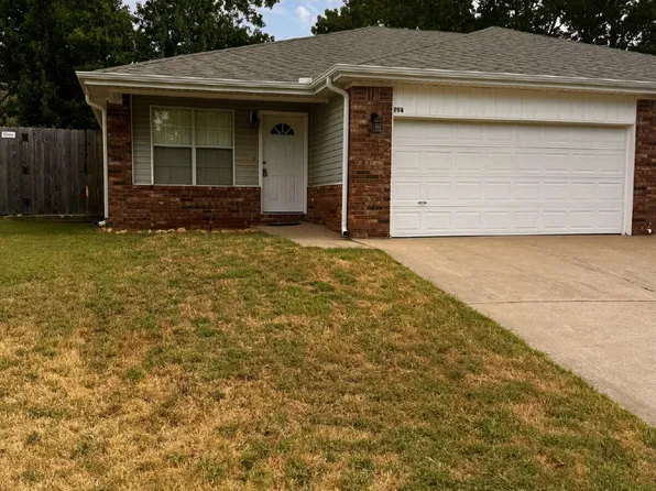 19 Holly Dr #A, Bentonville, AR 72712