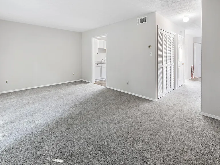 1189 Ashborough Dr SE #F — Photo 12