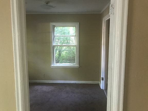 4th image of 3530 Winston Dr