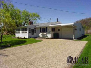 65 Feller Dr, Brooklyn, MI 49230