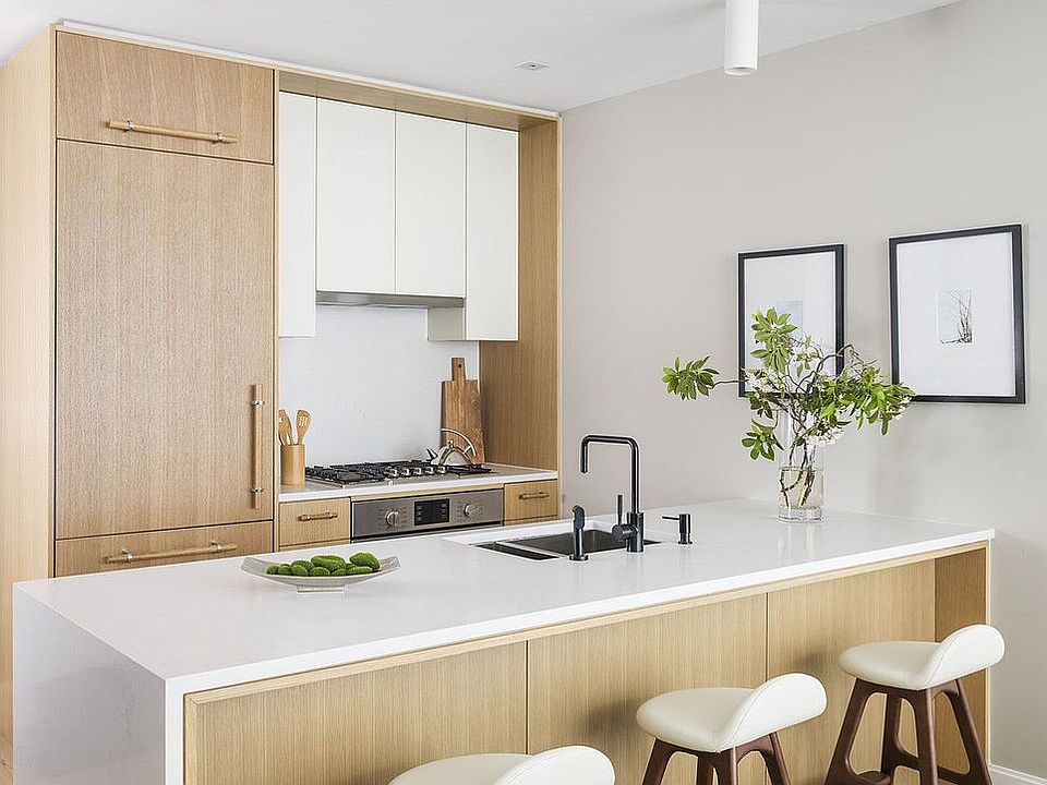 1st image of 2218 Jackson Ave #604