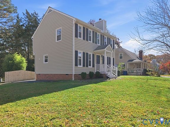2nd image of 8905 Wadsworth Way