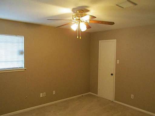 4th image of 7103 Aragon Dr