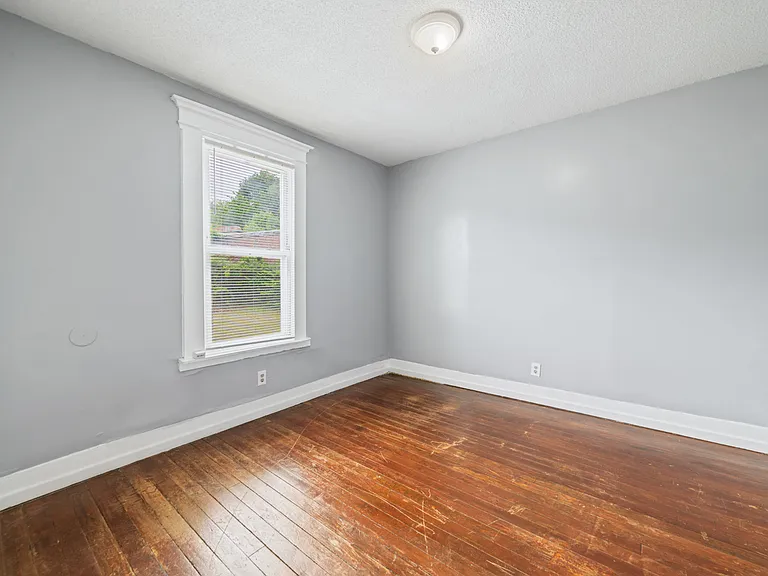 705 Dixwell Ave #1R — Photo 17