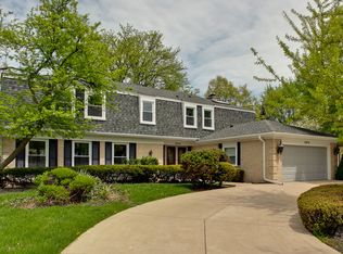 3828 Rutgers Ln, Northbrook, IL 60062