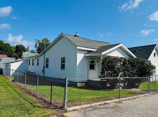 28 W 10th St, Peru, IN 46970