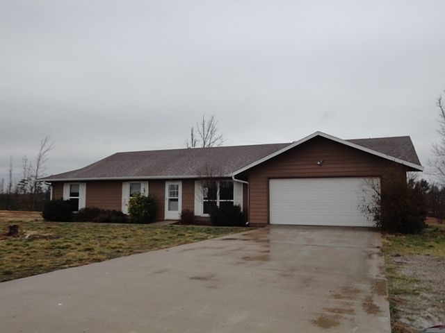 2nd image of 169 Pleasant View Ln