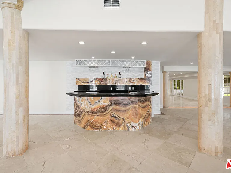 3856 Vista Linda Dr — Photo 17