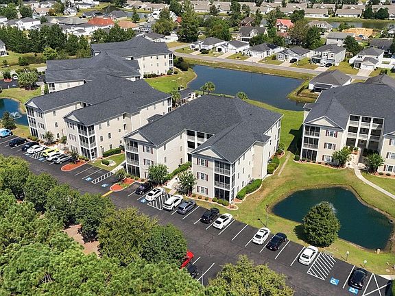 3rd image of 2060 Cross Gate Blvd. #303
