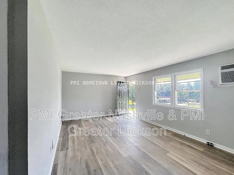 2 bed, 1.0 bath, 780 sqft, $750 — Photo 3