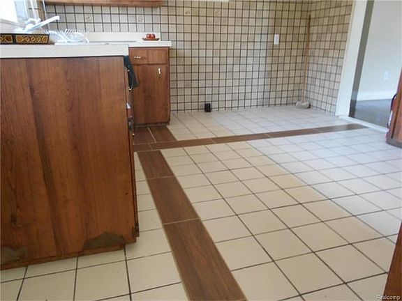 4th image of 20268 Hunt Club Dr